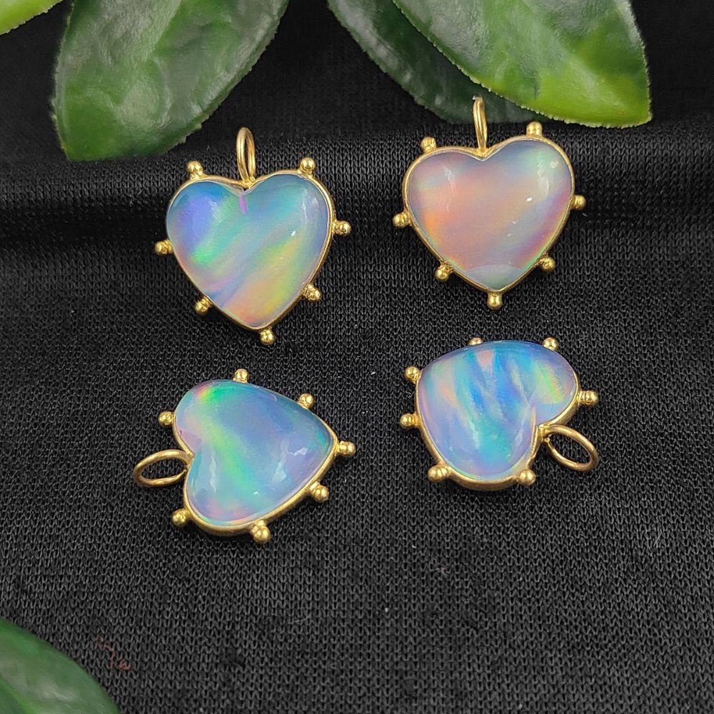 A Romantic & Elegant Gift for Her