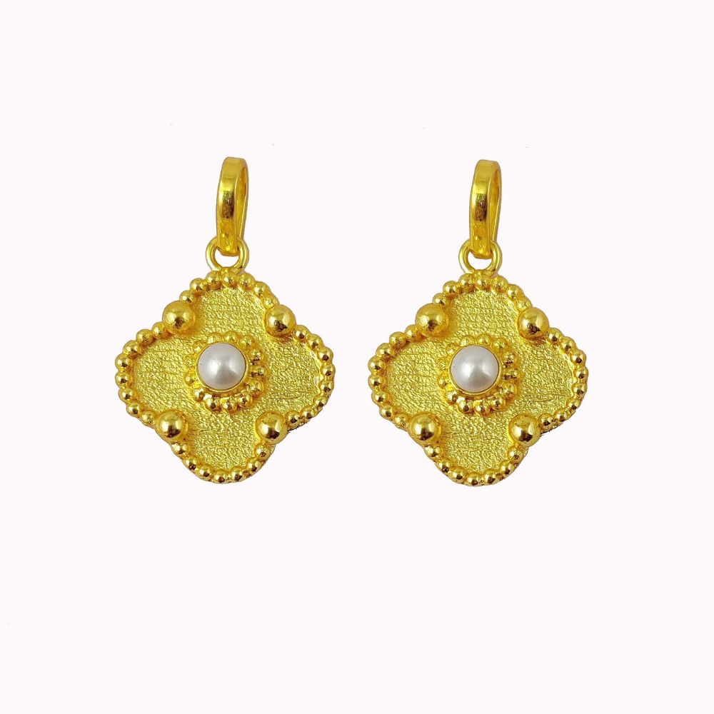 Gold Plated Round Cab Gemstone Clover Pendant Minimalist Birthstone Handmade Jewelry for Women- Selling Per Piece