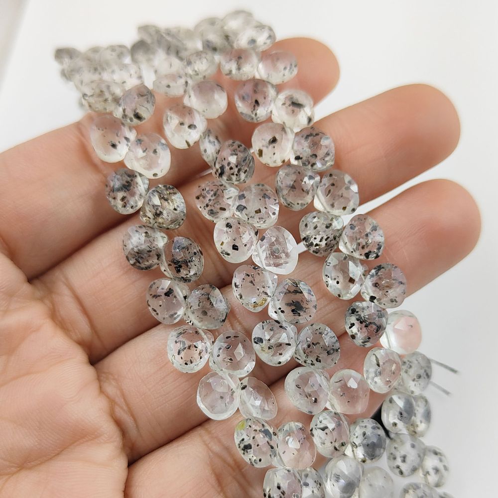 Faceted Black Dot Beads – Stunning Heart Shaped Stones for Necklace and Bracelet Design