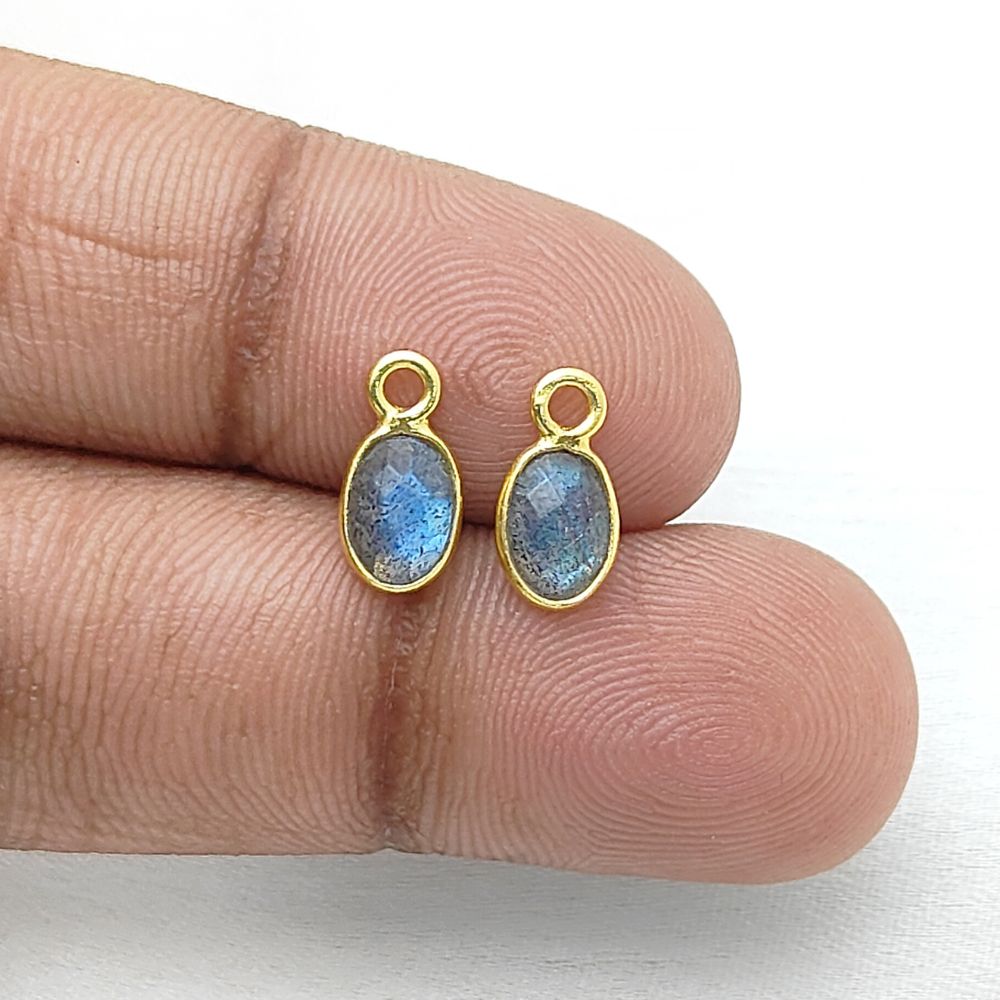 Dainty labradorite gemstone necklace with iridescent blue flash