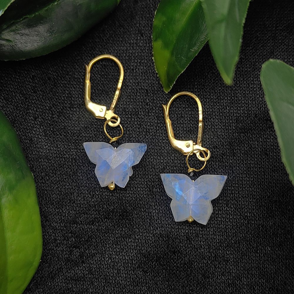 Lightweight & Elegant Dangle
