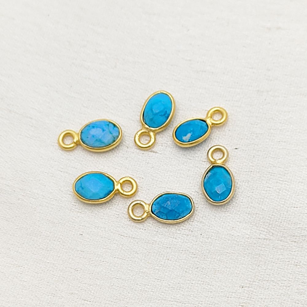 Gold-plated boho turquoise necklace with tiny oval gem