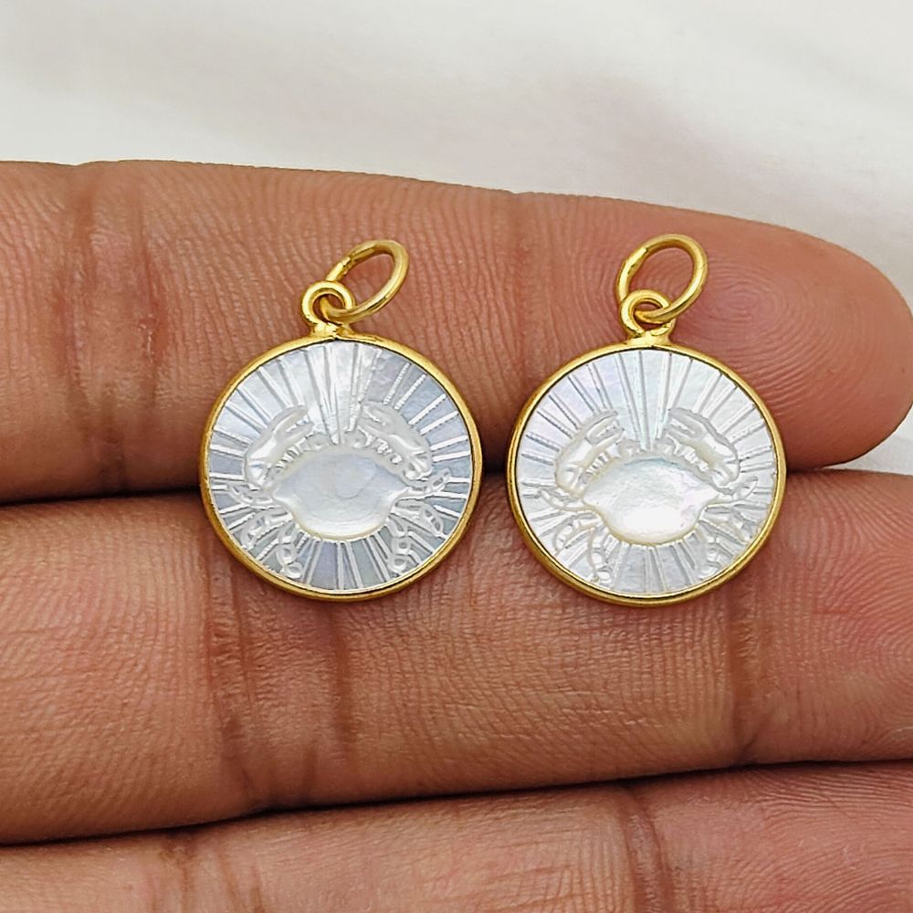 Dainty Cancer Zodiac Jewelry – Gold & Pearl Pendant