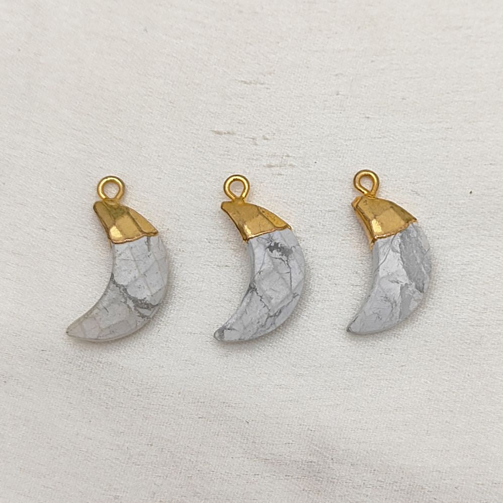 Howlite Crescent Moon Charm – Gold Cap Gemstone Pendant for DIY Jewelry & Craft Making"