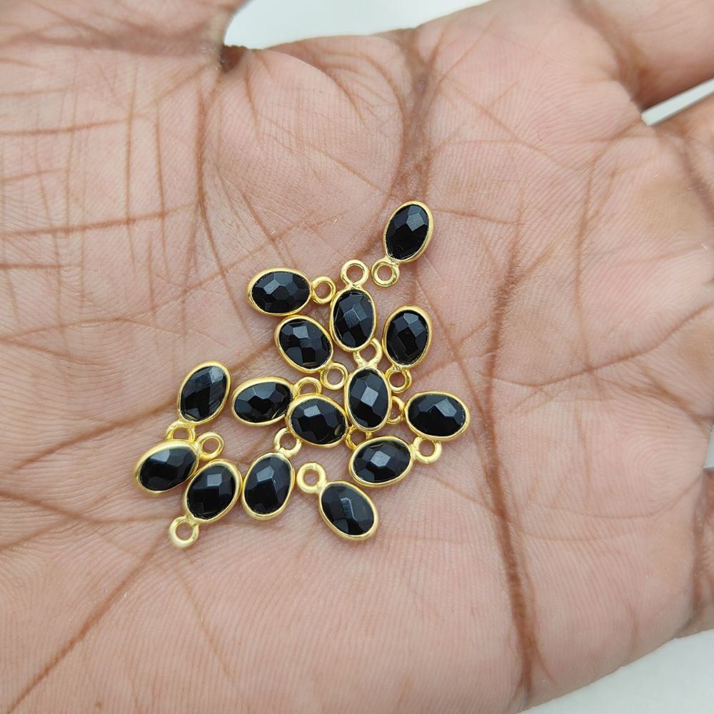 Elegant small black gemstone pendant necklace for women