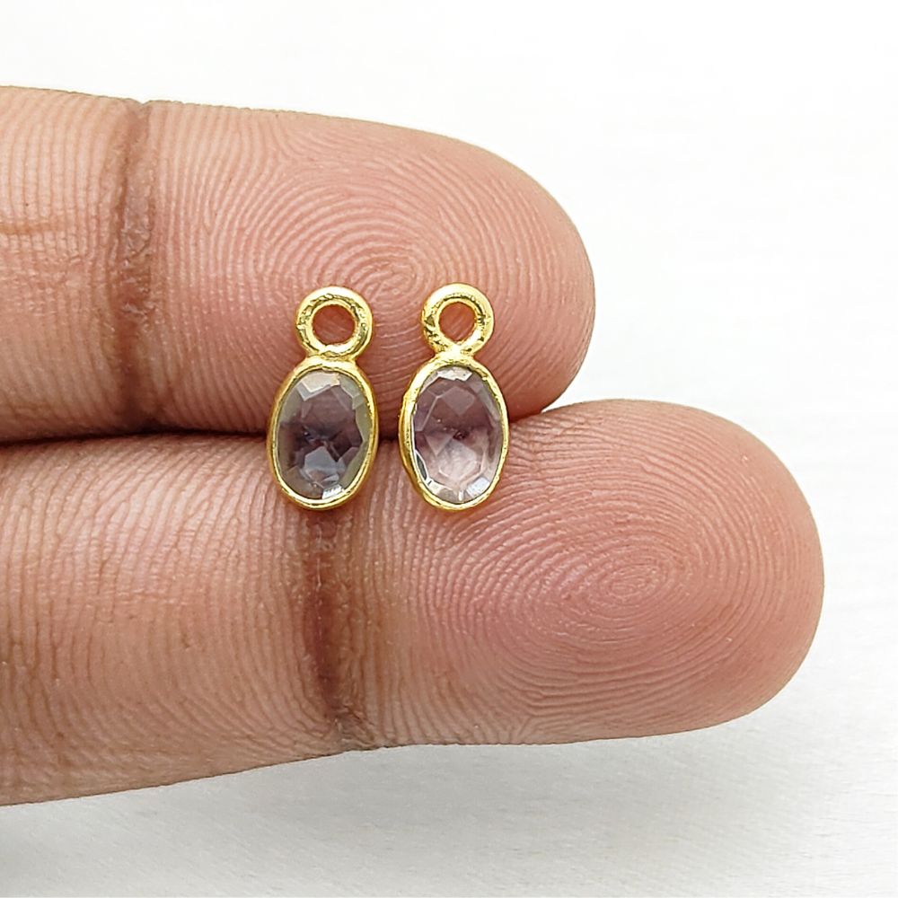 Elegant clear quartz oval pendant for women