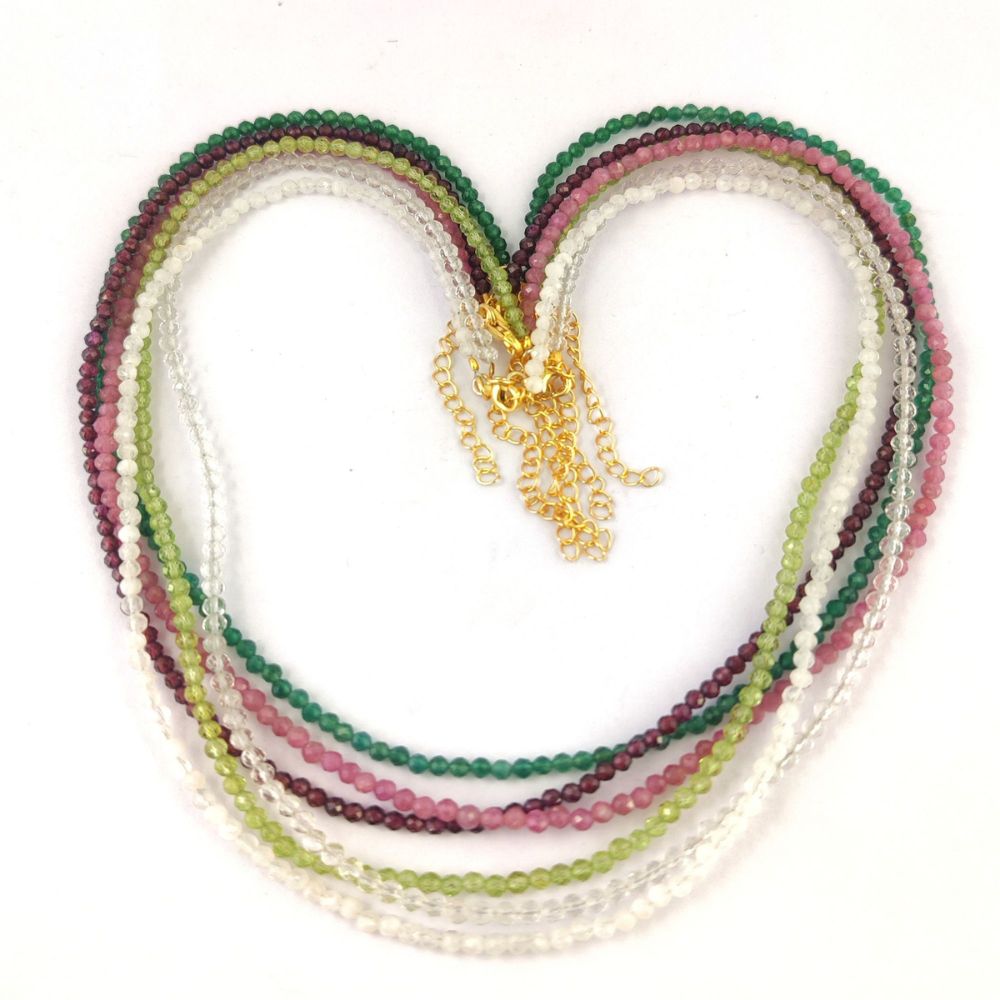 Handcrafted boho-chic beaded gemstone necklace – lightweight and stylish