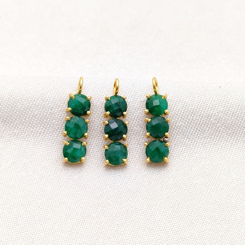 Dainty emerald necklace with three faceted stones