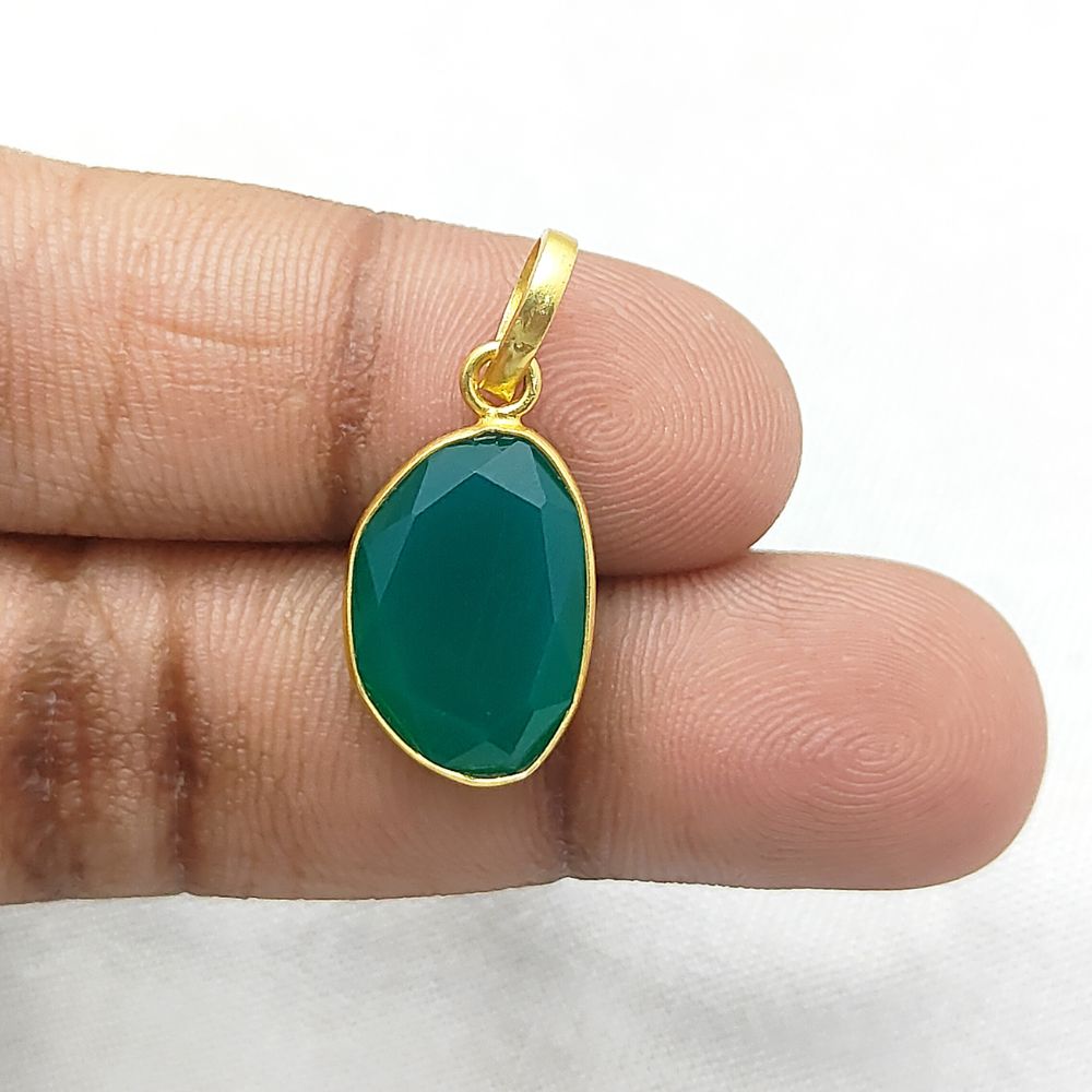 Handcrafted Emerald Gemstone Pendant Uneven Shape Gold/Silver Plated Necklace Charm