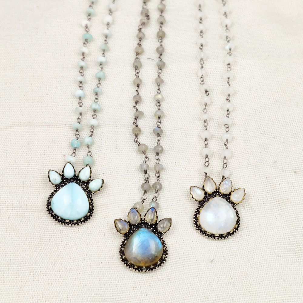 Elegant handmade heart gemstone necklace with antique-style oxidized chain – perfect for daily wear or gifting.