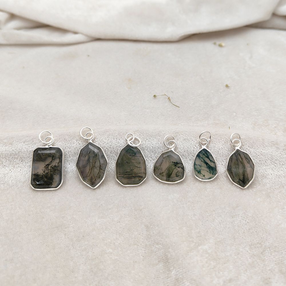 Green Moss Agate Crystal Necklace Pendant, Handmade 925 Silver Jewelry for Spiritual Healing