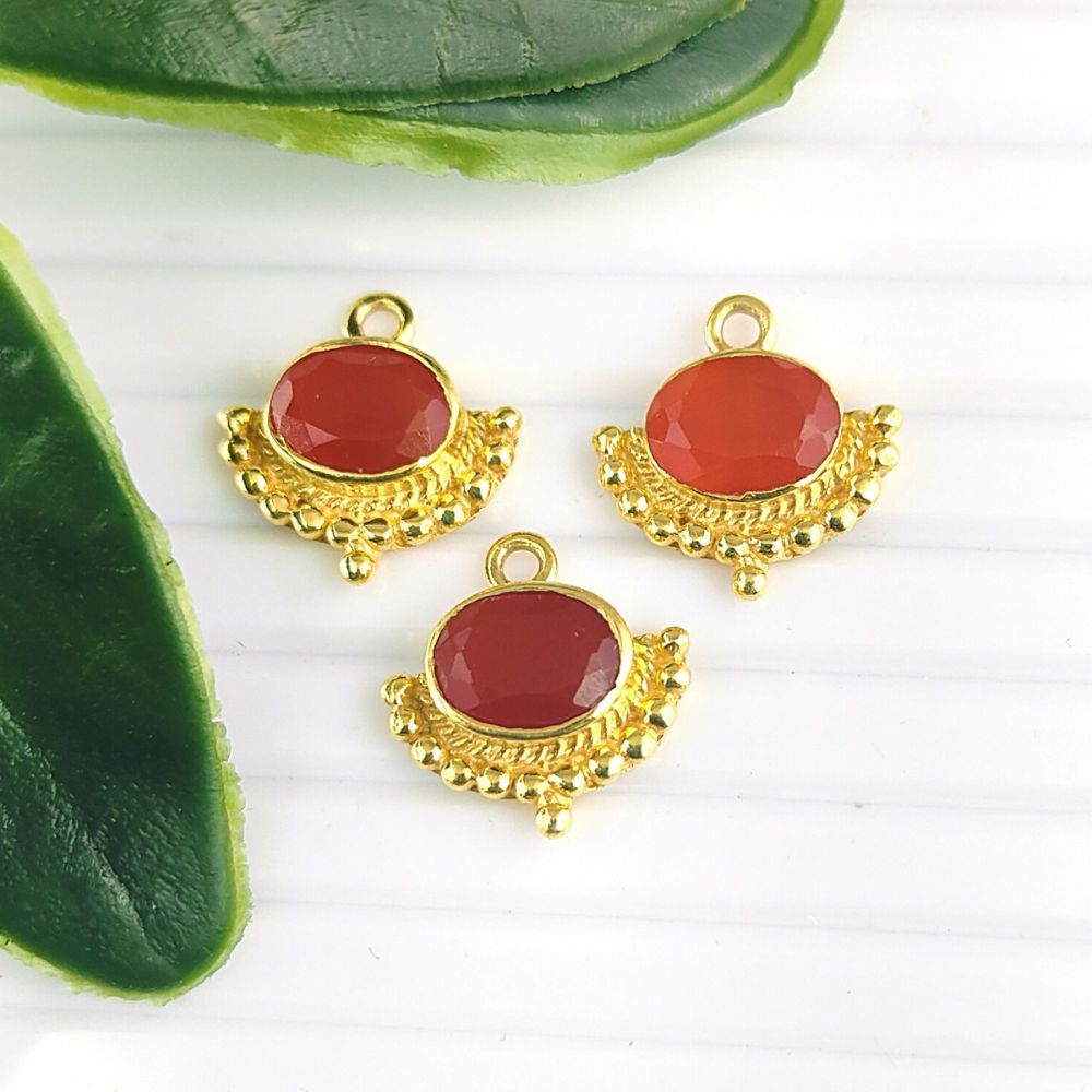 A symbol of passion, creativity, and motivation – perfect for those who love bold energy.