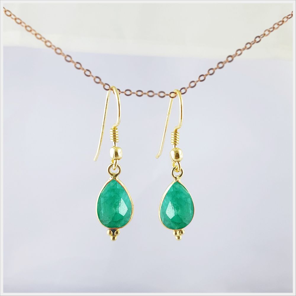 Lightweight Emerald Green Teardrop Earrings – Everyday Wear & Special Occasion Jewelry