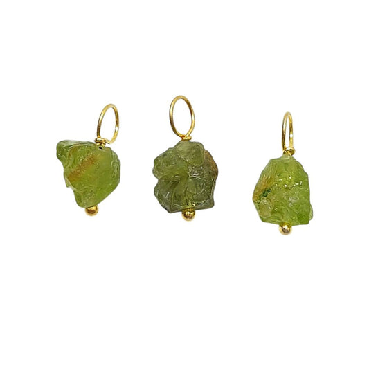 Handmade natural green peridot pendant wrapped in gold-plated sterling silver – a perfect charm for dainty jewelry