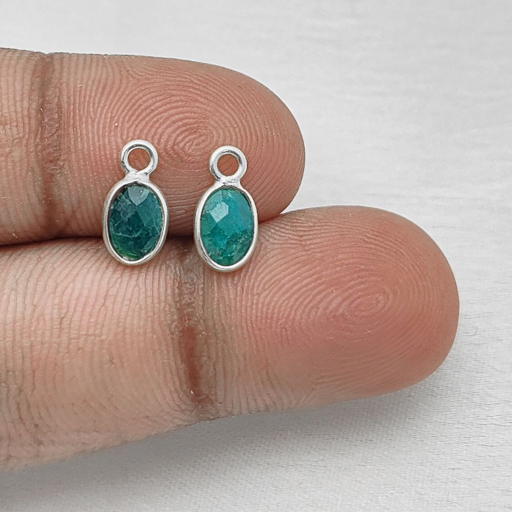 Natural Green Emerald Pendant – 4x6mm Oval May Birthstone in Sterling Silver