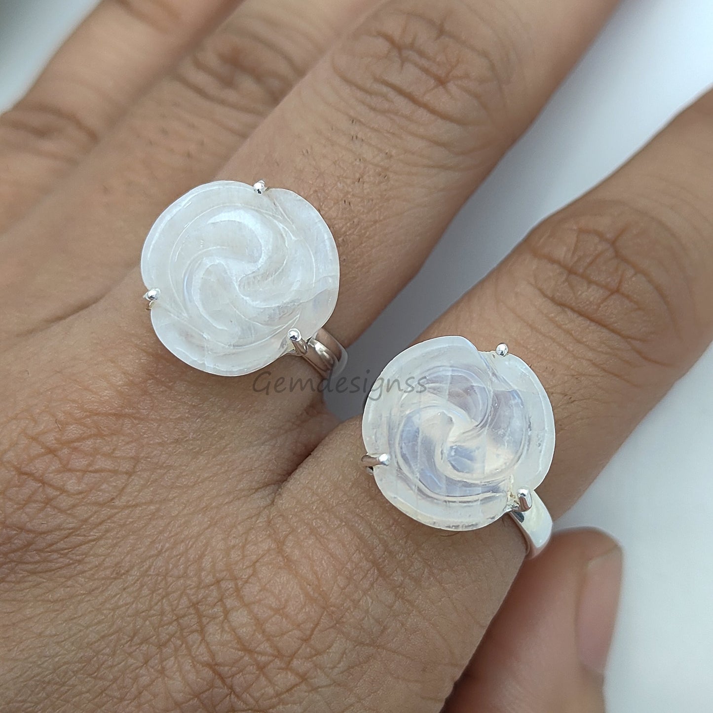 Adjustable Rainbow Moonstone Flower Ring – Handcarved 925 Sterling Silver, Romantic Jewelry