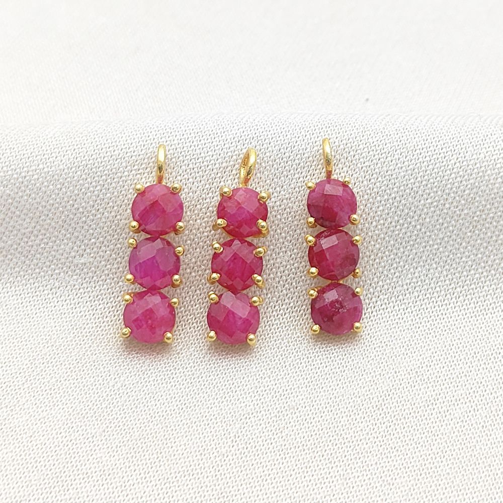 Elegant ruby pendant necklace in gold plated sterling silver