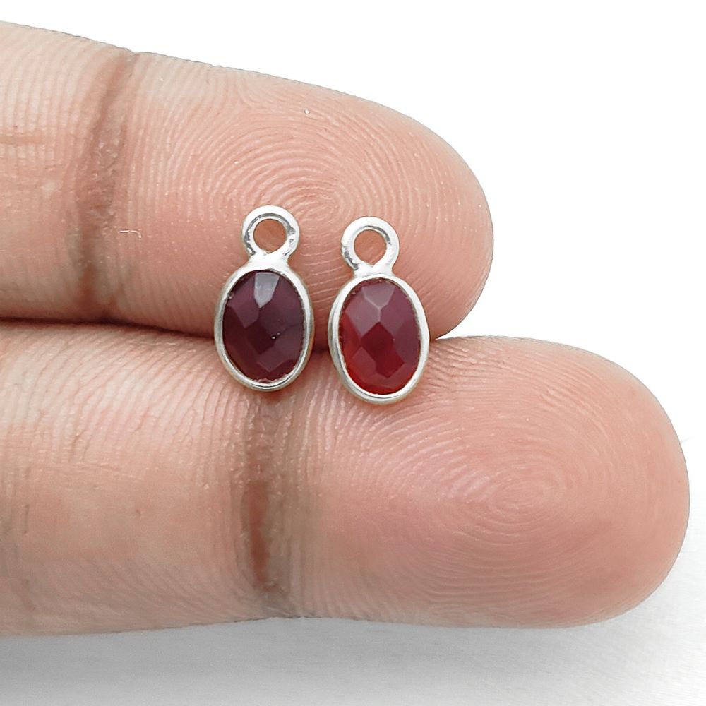 Elegant Garnet Gemstone Pendant – 4x6mm Oval Cut in Solid Sterling Silver