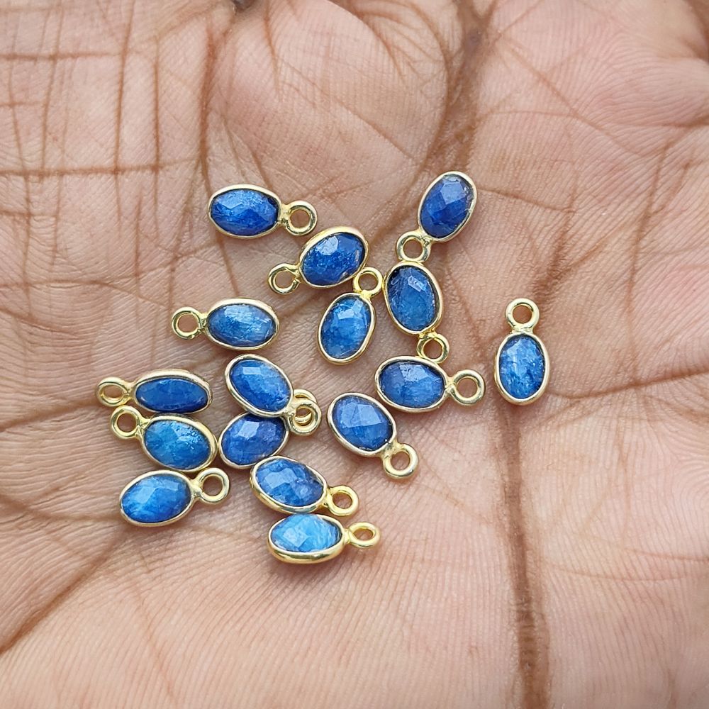 Gold-plated tiny sapphire gemstone necklace for her