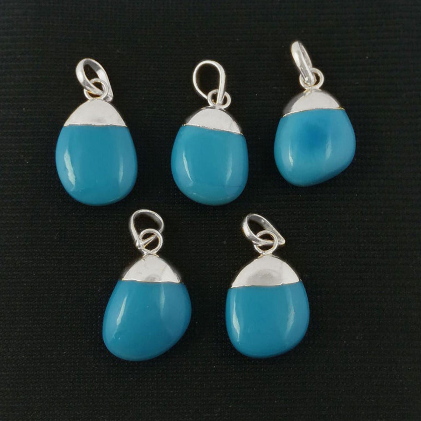 Beautiful Silver Electroplated Blue Turquoise Tumble Pendant Necklace