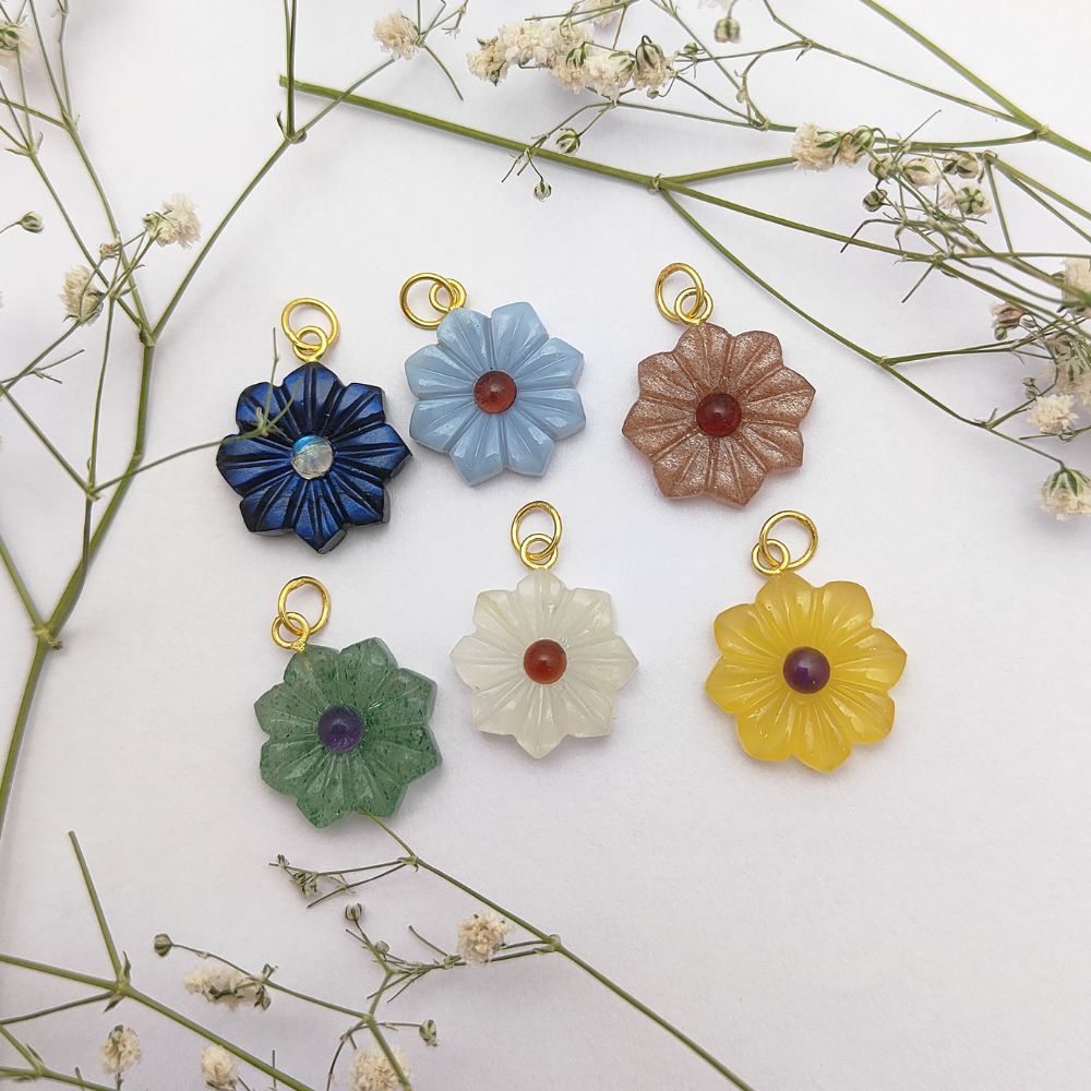 Yellow Gemstone Flower Pendant – Natural Quartz Jewelry for Women