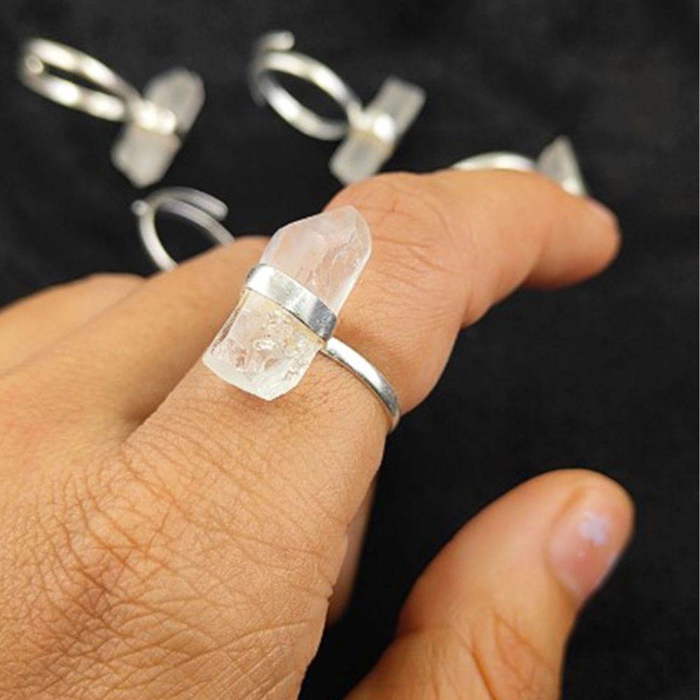 Handmade Minimalist Jewelry – Elegant & Versatile