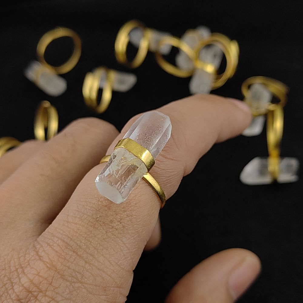 Adjustable Ring – Comfortable Fit for Every Finger