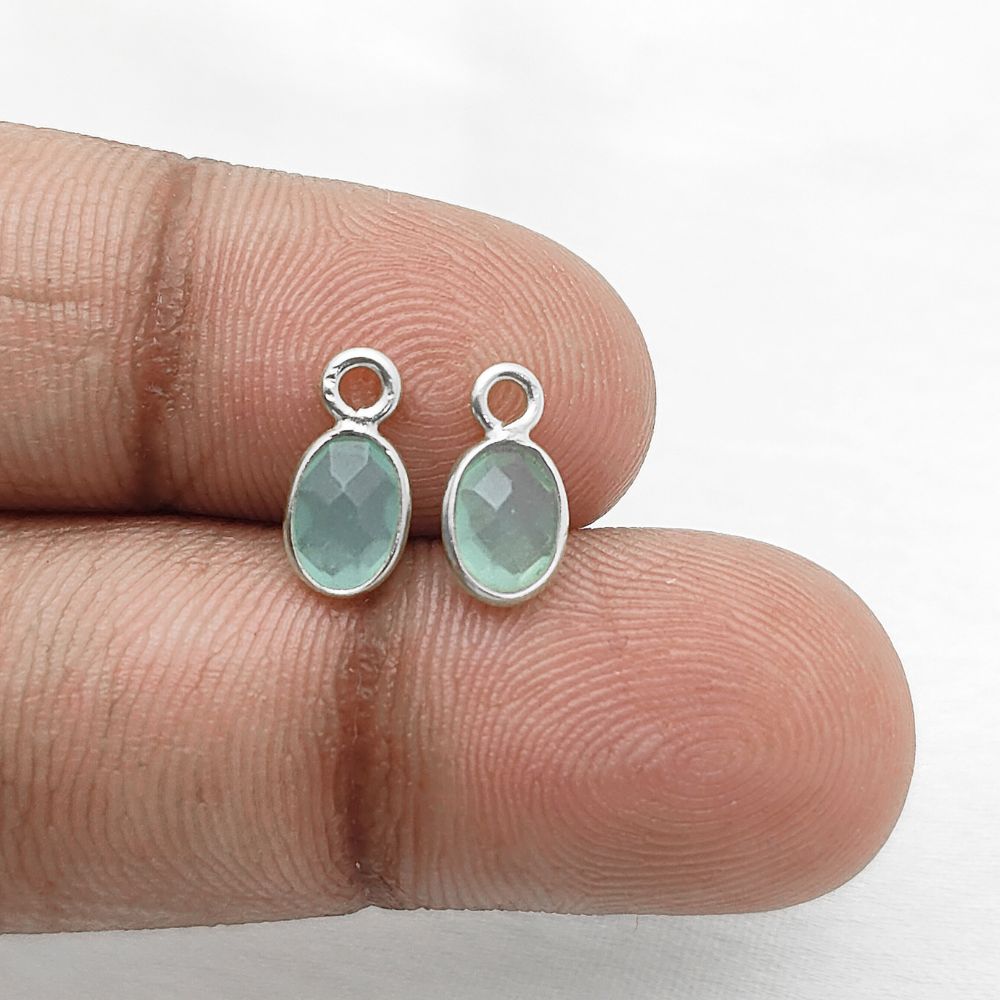 Natural Aqua Chalcedony Pendant – 4x6mm Oval Gemstone in Sterling Silver