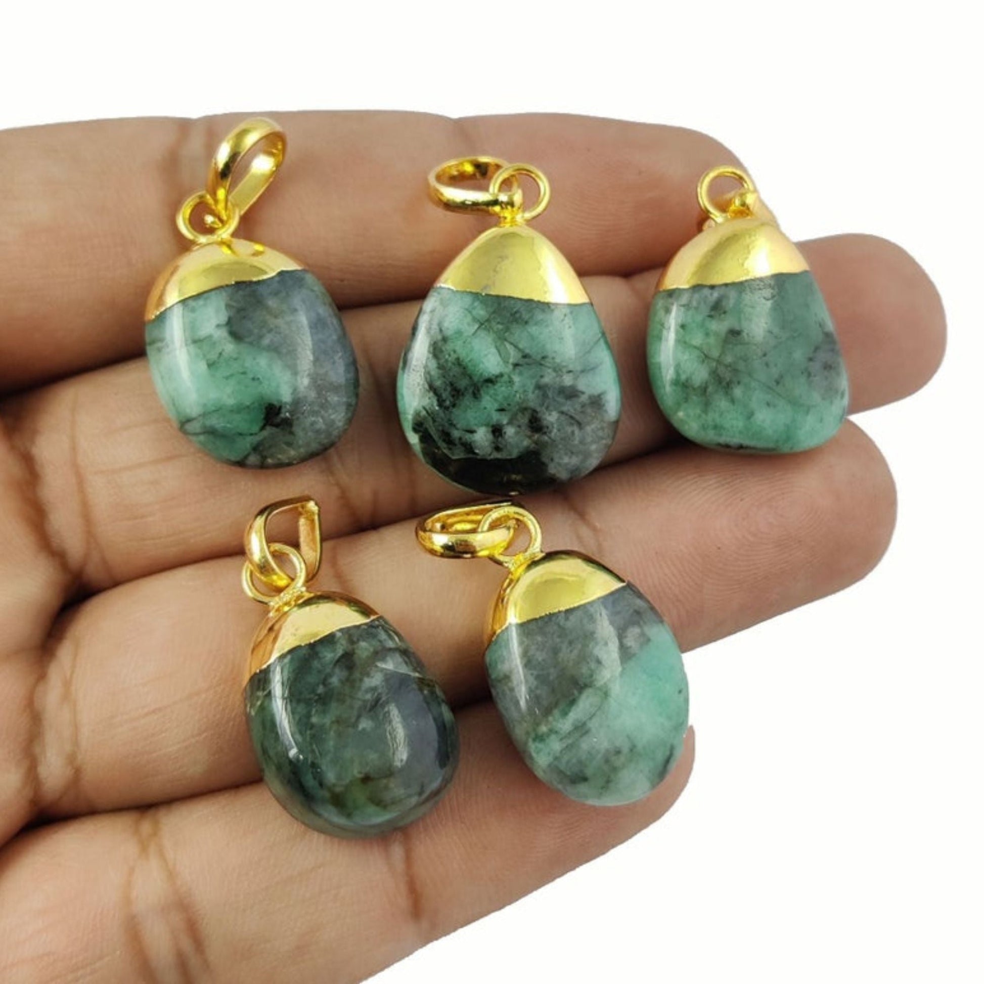 Exquisite Green Emerald Gemstone Pendant