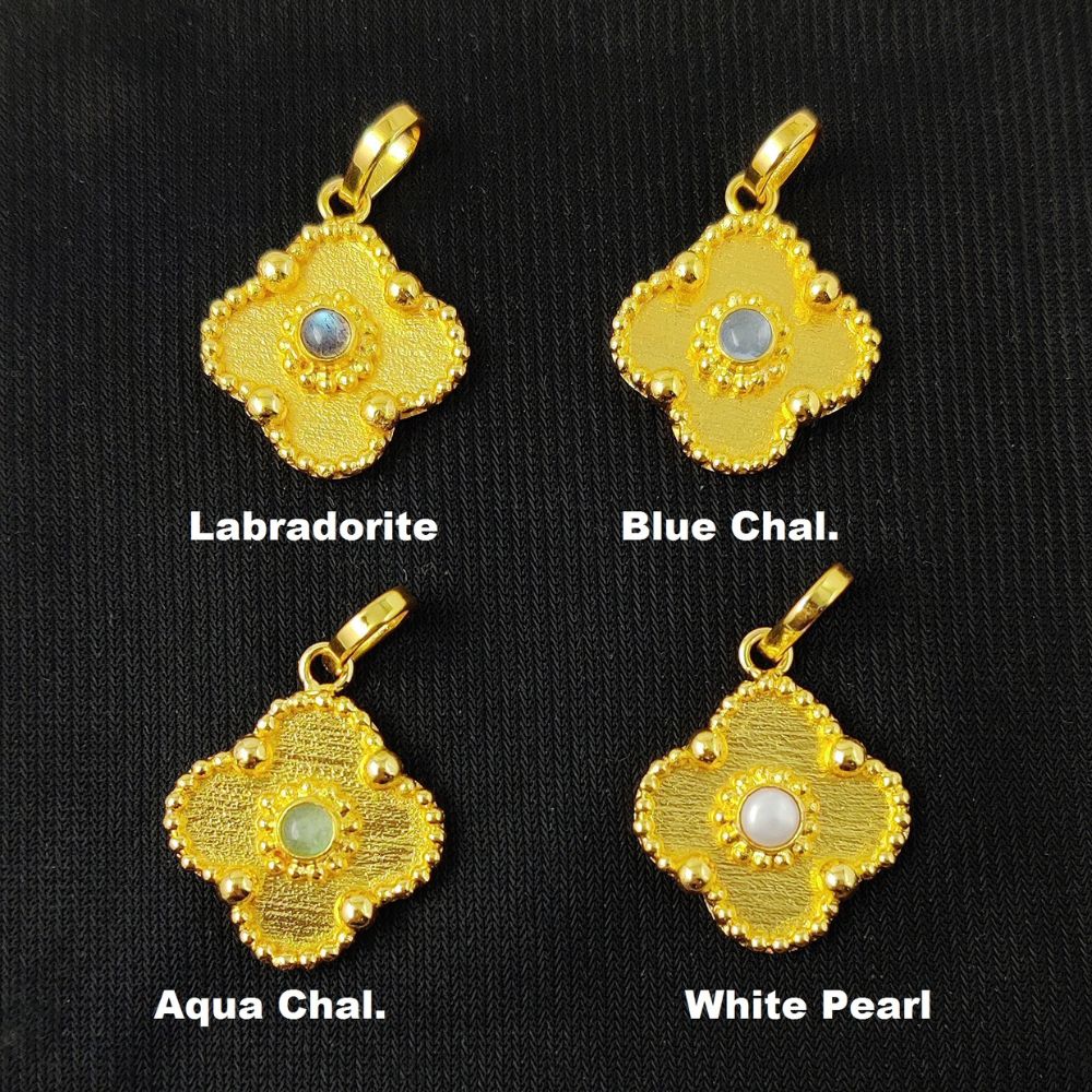 Elegant Gold Plated Clover Necklace with Cabochon Gemstone – Everyday Jewelry