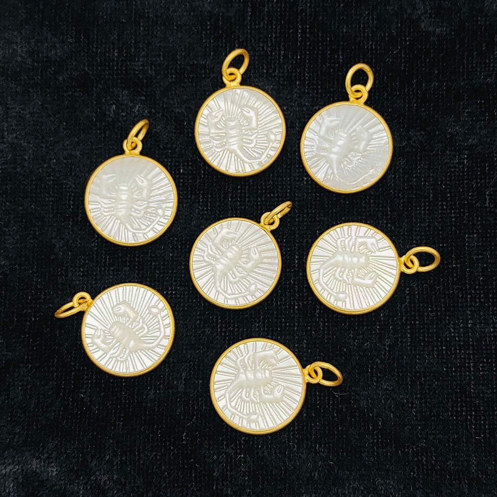 Scorpio Star Sign Pendant – Elegant Gold and White Pearl