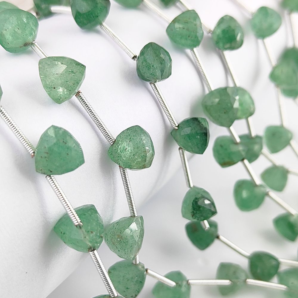Green Strawberry Faceted Beads High-Quality Trillion Cut Stones