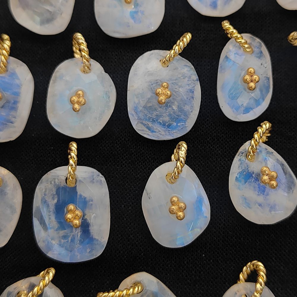 Flashy Rainbow Moonstone Pendant Charm Freeform Crystal Jewelry Supply Cluster Design Gold/Silver Plated June Birthstone Gift