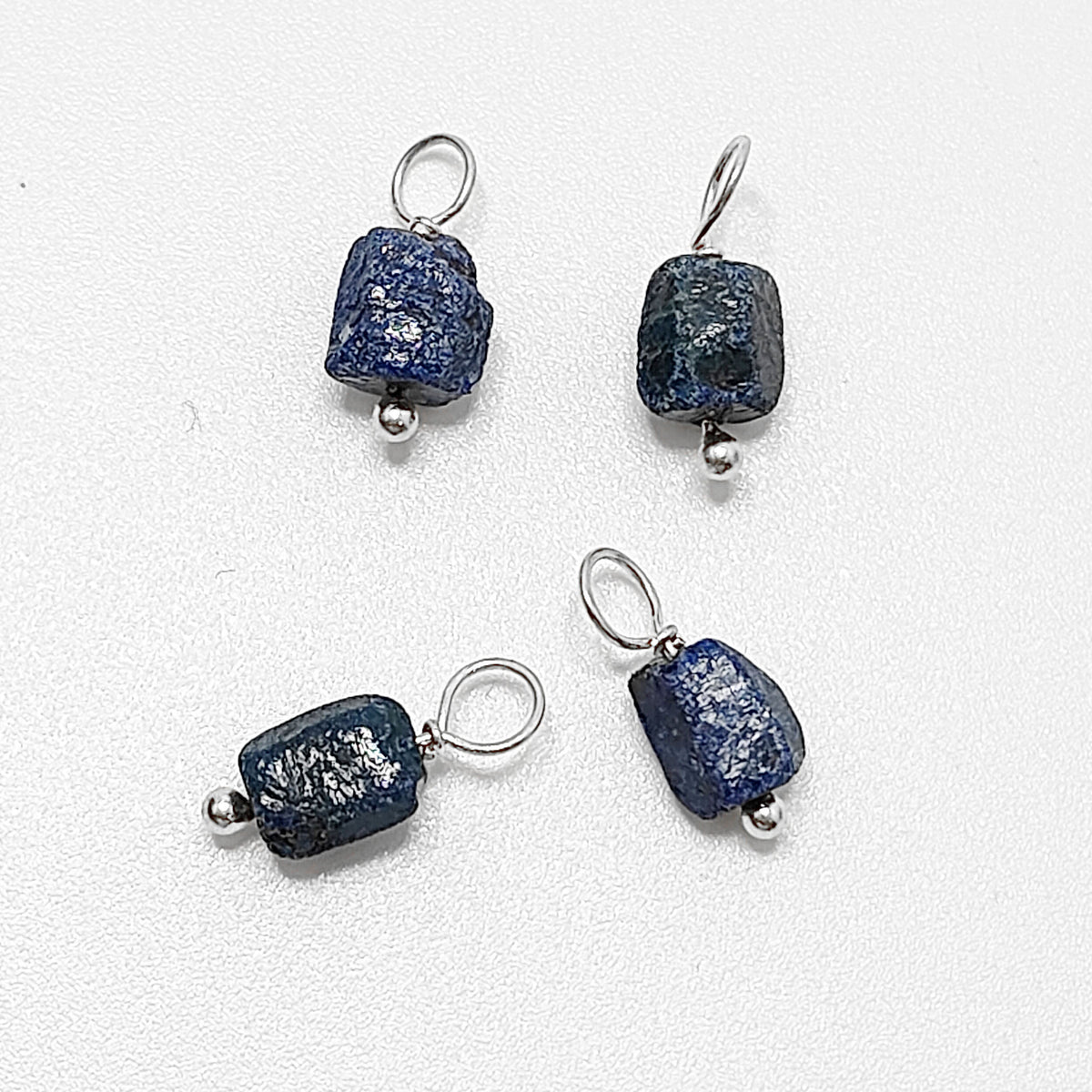 Handmade September Birthstone Sapphire Pendant 7–10mm Raw Blue Crystal Jewelry for Artisan & DIY Designs