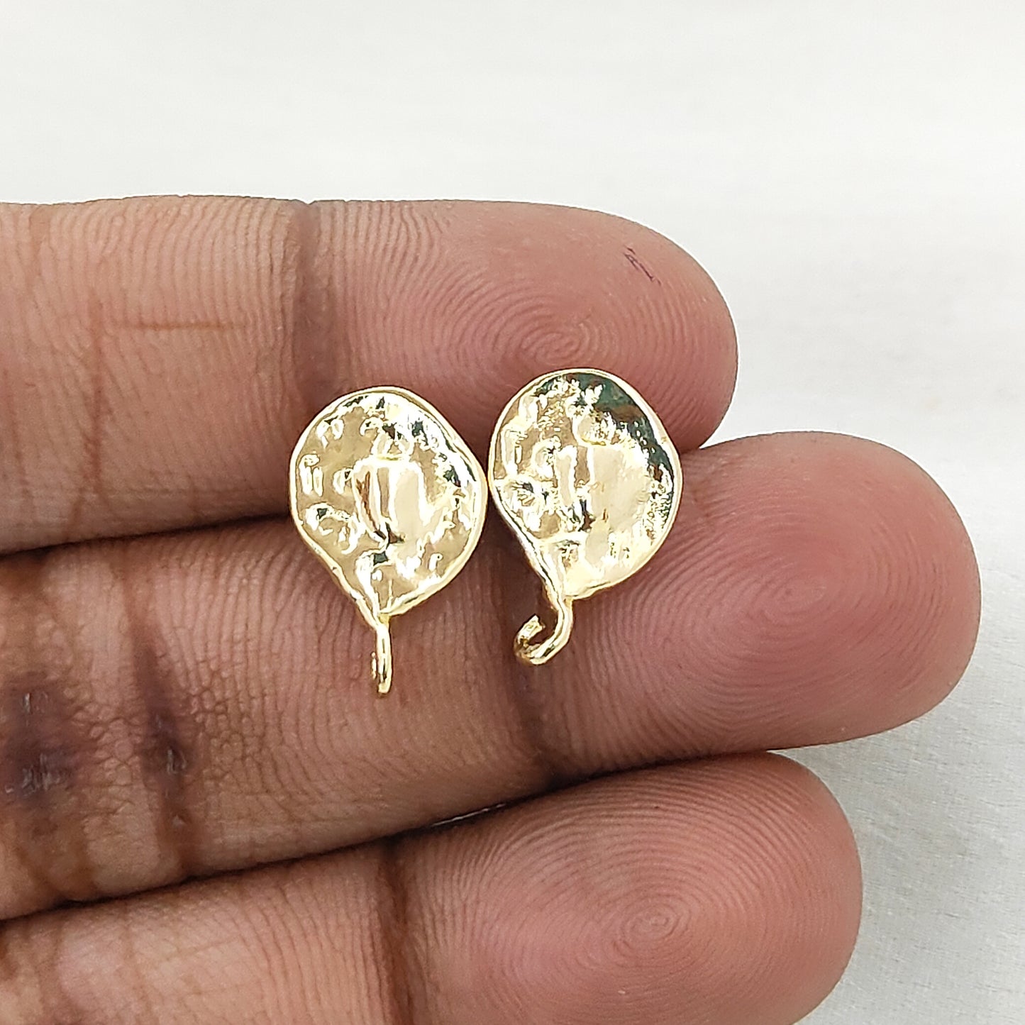 18K Gold Plated Textured Stud Earring Findings Elegant Stud Connector Charms for DIY Dangle Earrings – Selling Per Pair (9X14mm)