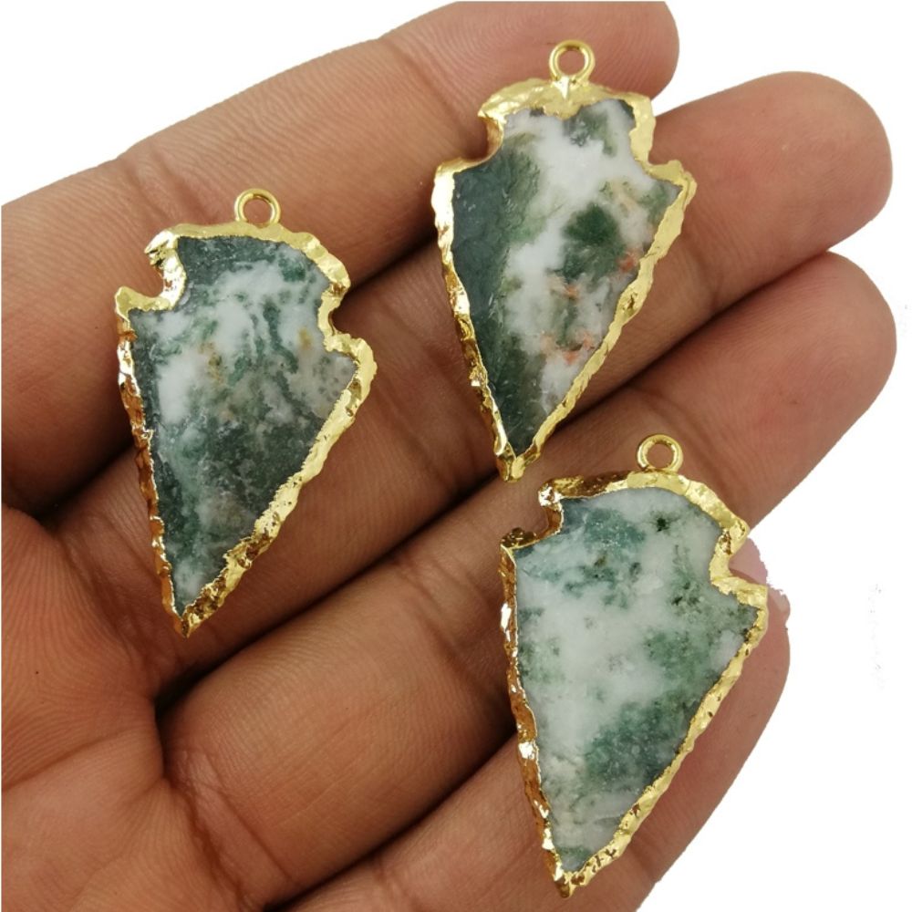 Arrow-Shaped Moss Agate Pendant Necklace – Natural Green Gemstone Charm
