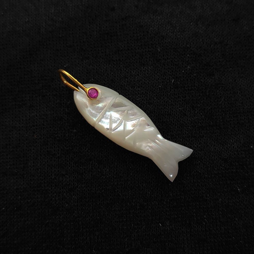 Mother of Pearl Fish Carved Pendant Inlay Gemstone in 925 Sterling Silver Lucky Animal DIY Jewelry Charm – Selling Per Piece