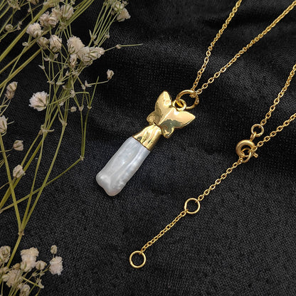 Elegant Handmade White Biwa Pearl Necklace with Gold Butterfly Pendant Freshwater Stick Pearl Jewelry
