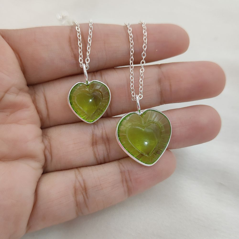 Elegant Minimalist Pendant Necklace