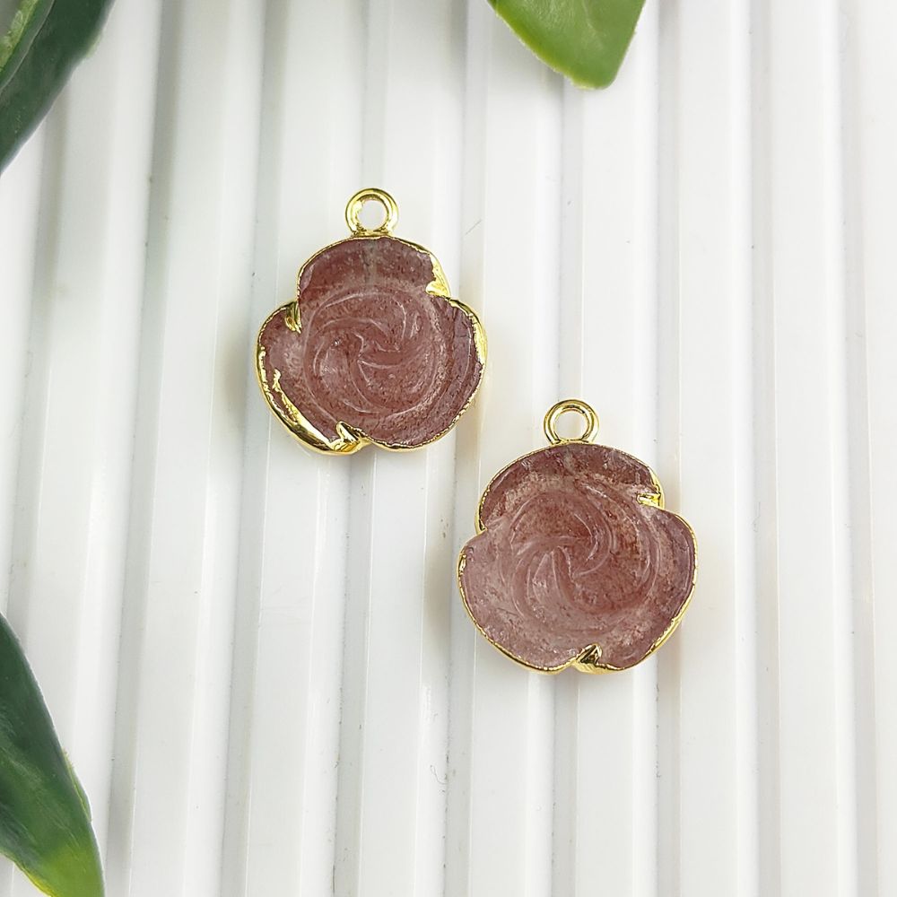 Strawberry Quartz Rose Pendant – Handmade & Elegant