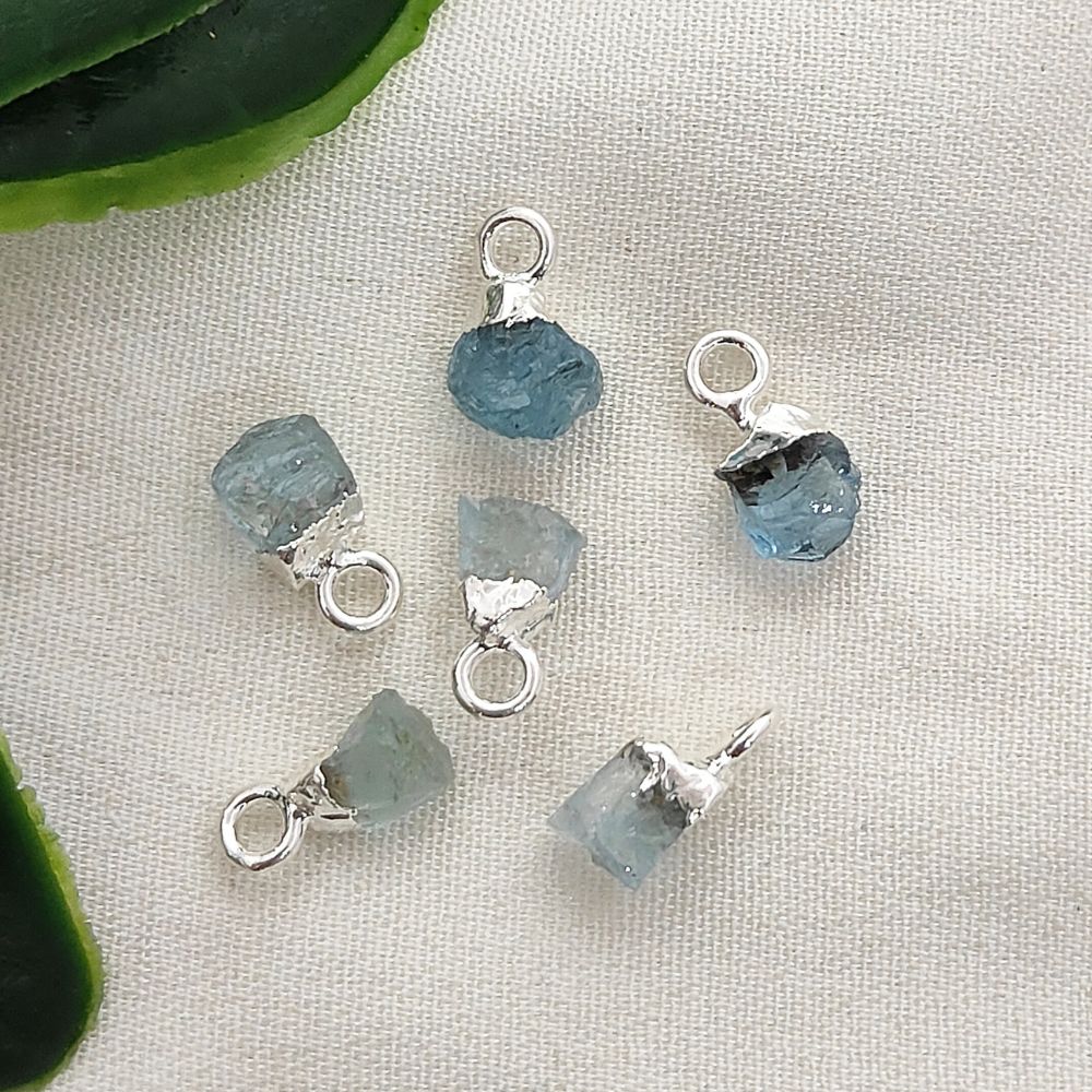 Raw Aquamarine Crystal Charms 5–7mm Natural Blue Gemstone Pendants with Electroplated Cap, Small Healing Stone Charms for DIY Jewelry