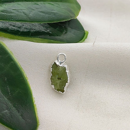 Raw Peridot Crystal Charms Silver Edge Natural Rough Green Gemstone Pendants for DIY Jewelry Supplies